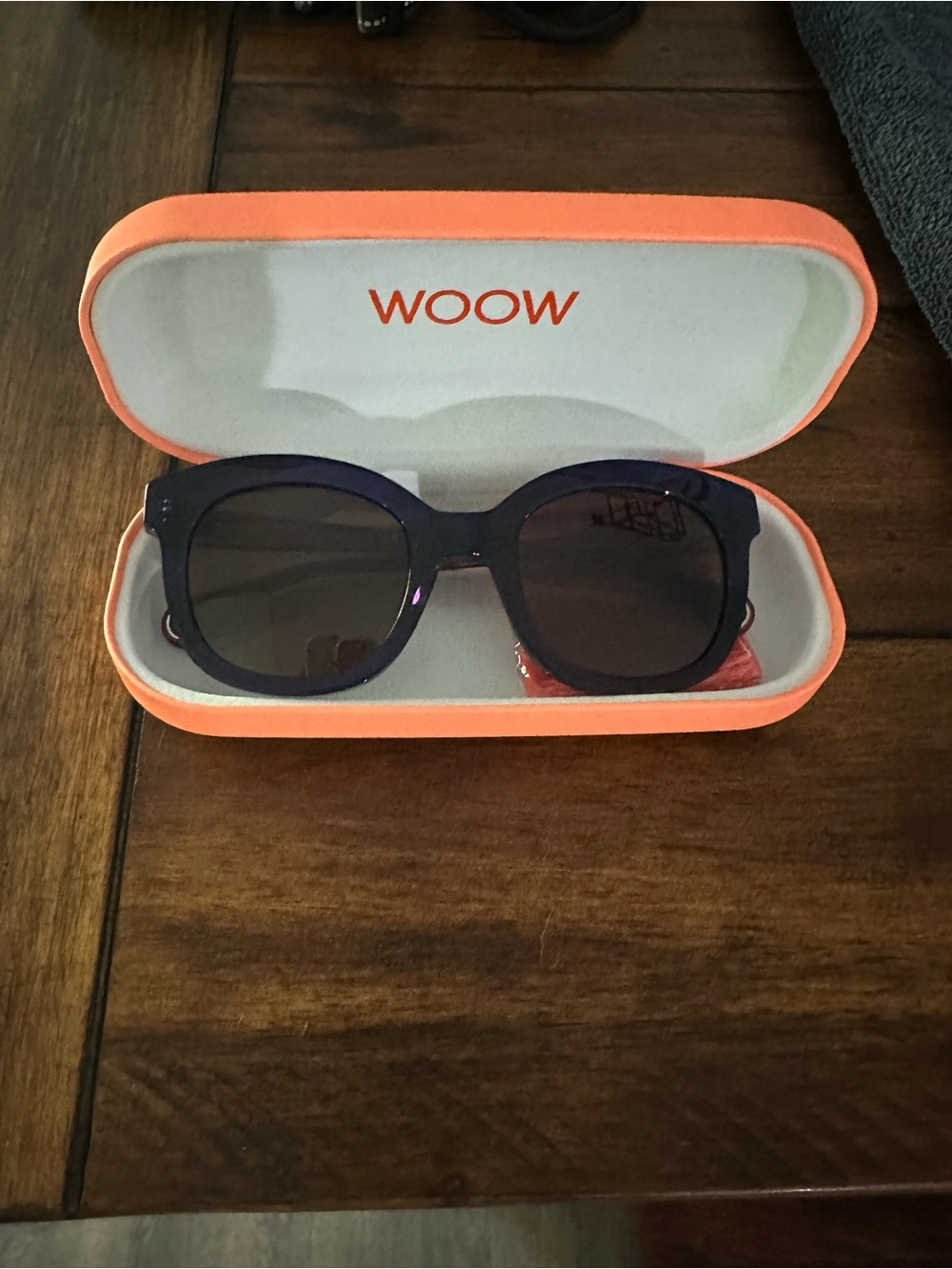 NEW WOOW Women's Navy Sunglasses with Orange Case